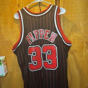 Bulls Scottie Pippen jersey